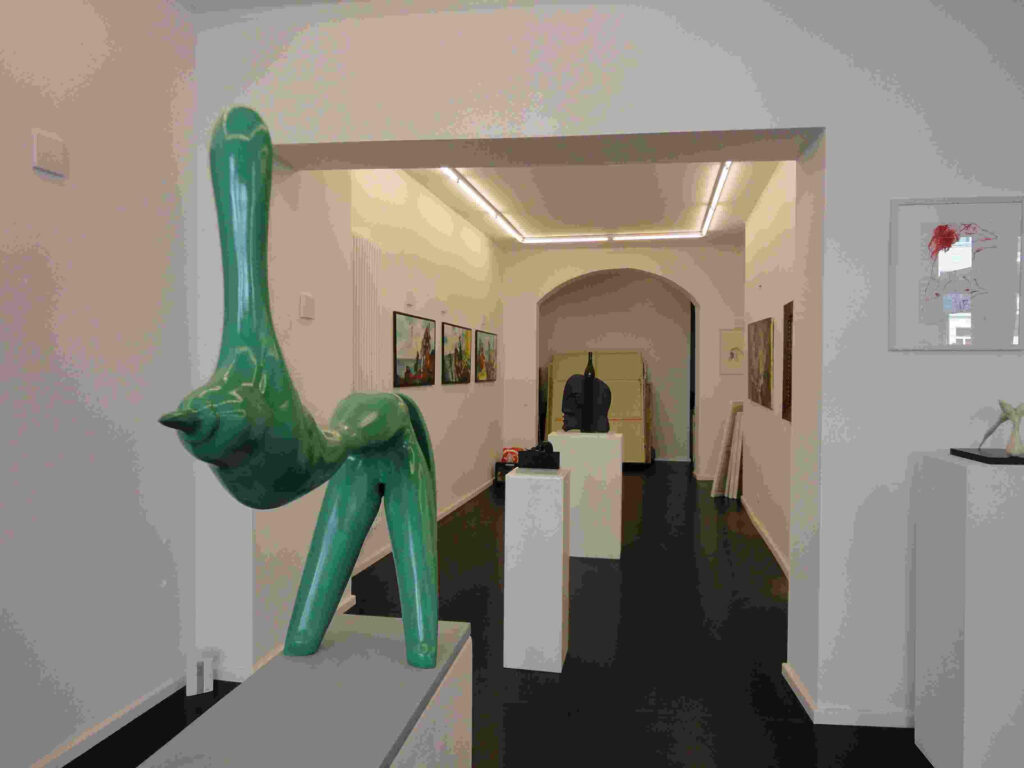 Diana Achtzig Künstlerin und Galeristin der Achtzig-Galerie für zeitgenössische Kunst  Brunnenstraße 150, Berlin-Mitte, 10115, Foto der Galerie Räume